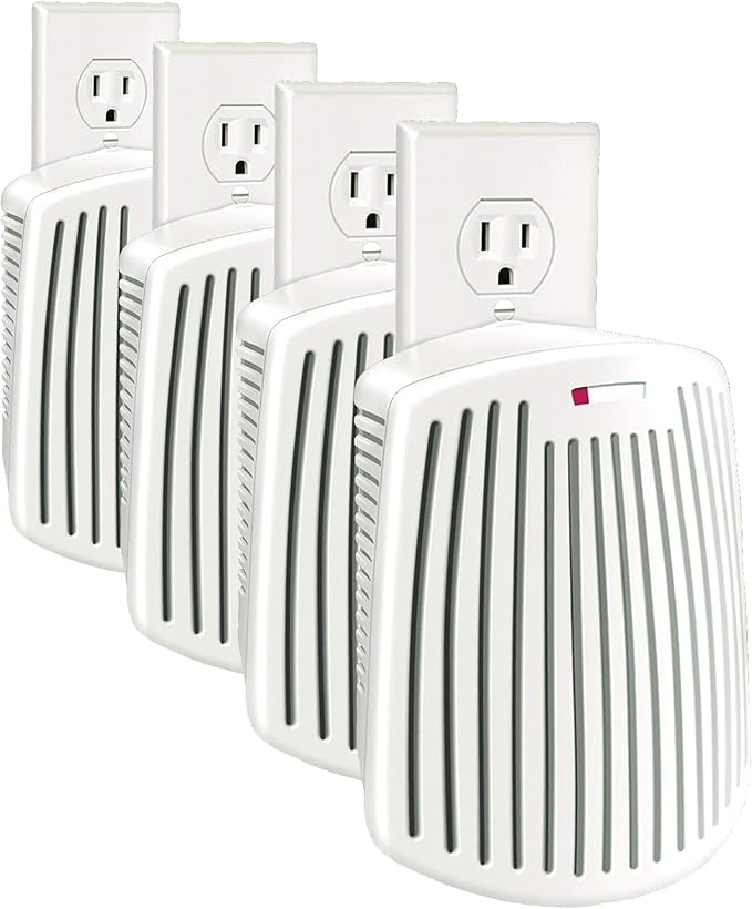 Hamilton Beach TrueAir Plug-Mount Odor Eliminator with Carbon Filter + Green Mountain Scent Cartridge, Common Household-Tobacco, Pet, Bathroom, Trash, On/Off Fan (04530GM), (Pack of 4)